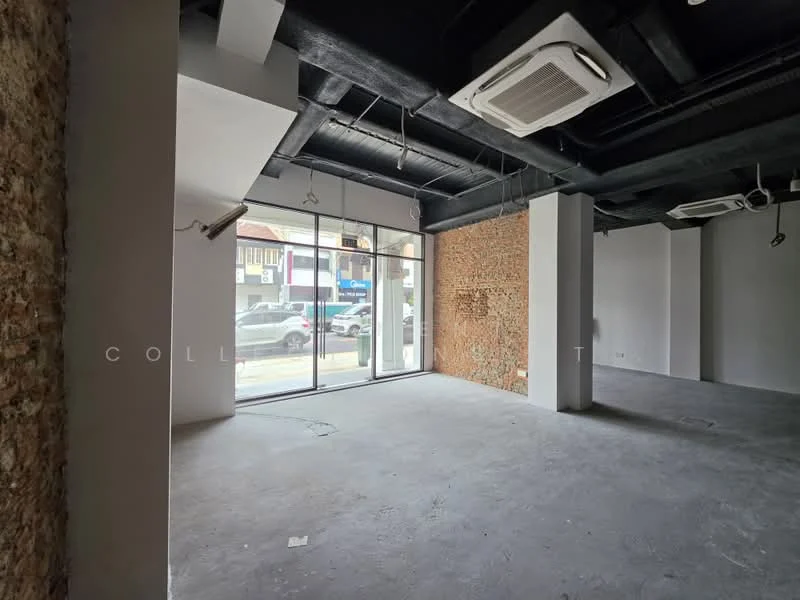 The clean commercial shell inside the ground floor at 589 and 591 Serangoon Road